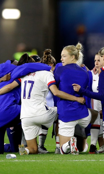 US Soccer, women's team tentatively agree to mediate lawsuit